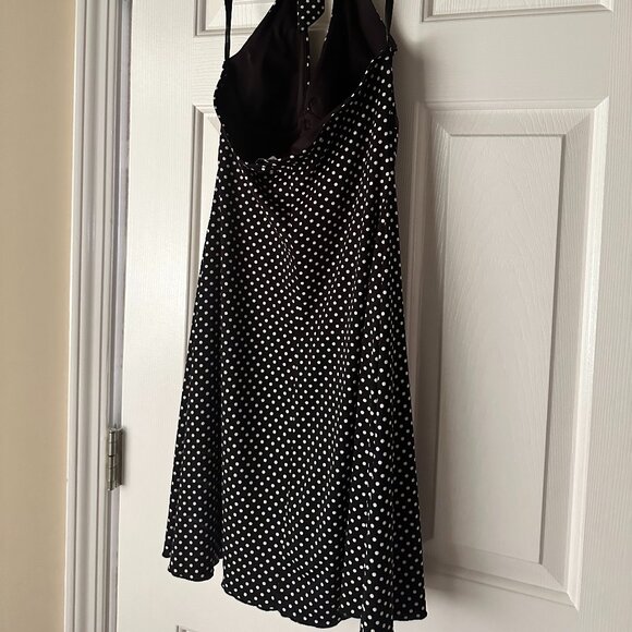 Love Tease Halter Style Polka Dot Women's Dress - Picture 4 of 12